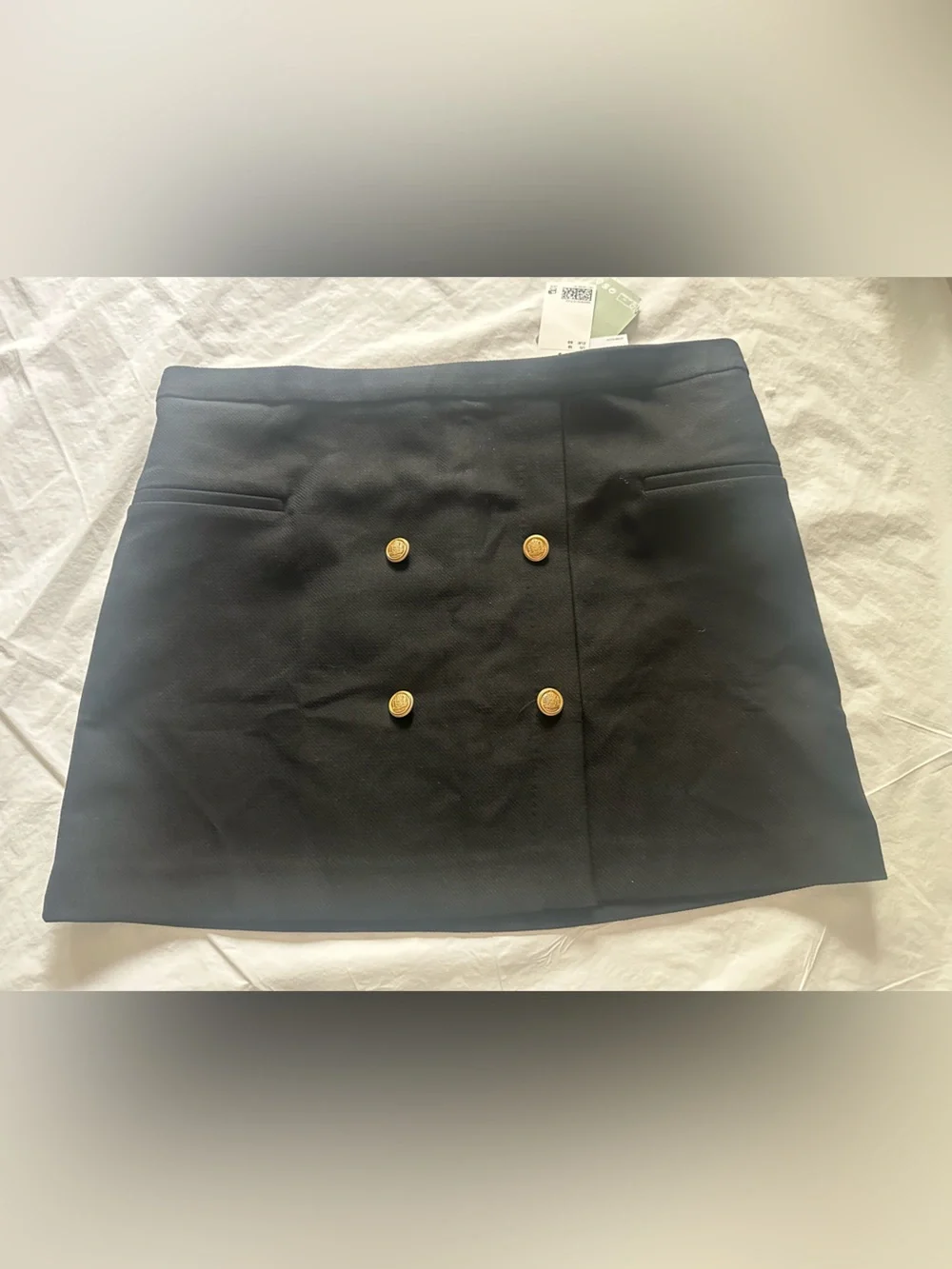 H&M Black Mini Skirt with Decorative Gold Buttons